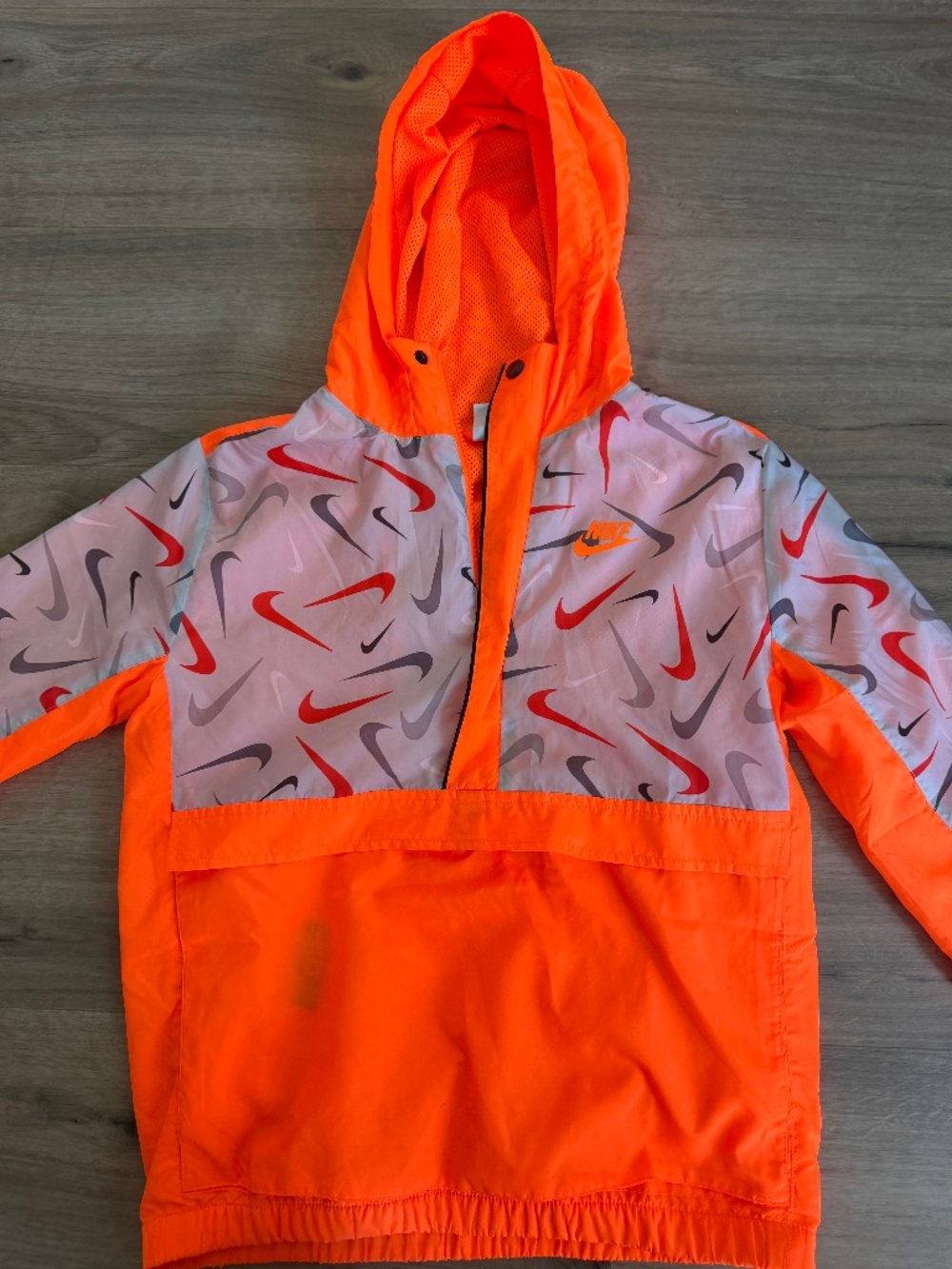 Nike boys windbreaker jacket size large